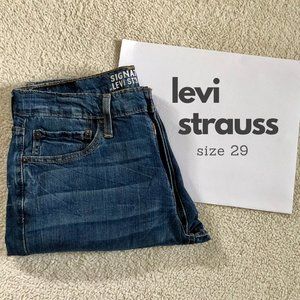 Signature by Levi Strauss tapered faded jean